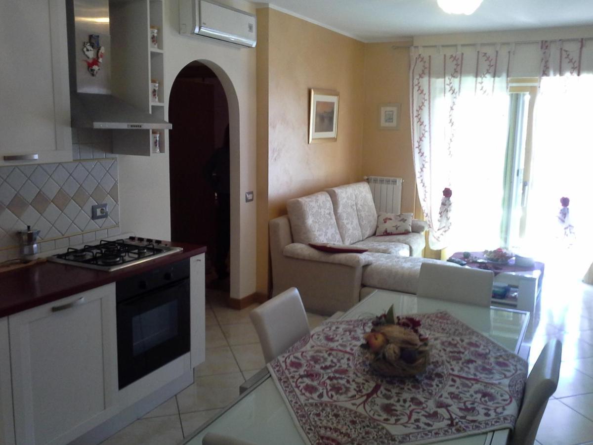 Appartamento Victoria Con Parcheggio Privato Civitavecchia Exteriör bild