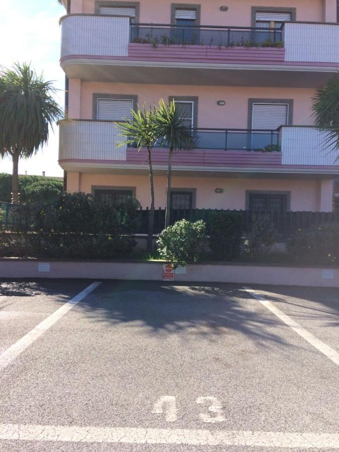 Appartamento Victoria Con Parcheggio Privato Civitavecchia Exteriör bild
